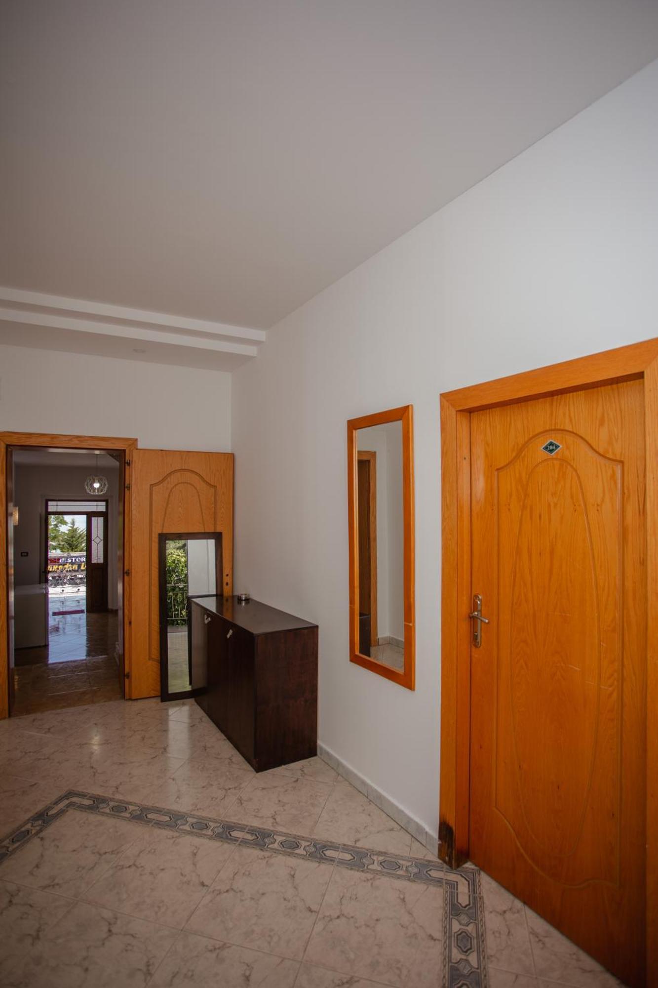 Hotel Shkodra Lake Široka Exteriér fotografie